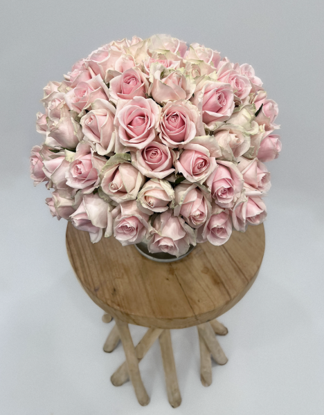 Égayez la Rentrée avec un Bouquet de Roses à Issy-les-Moulineaux