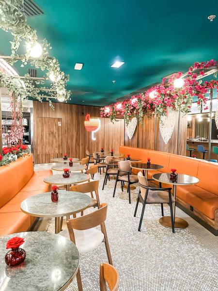 Sublimez vos devantures de magasins avec nos décors floraux pour toutes les saisons à Paris