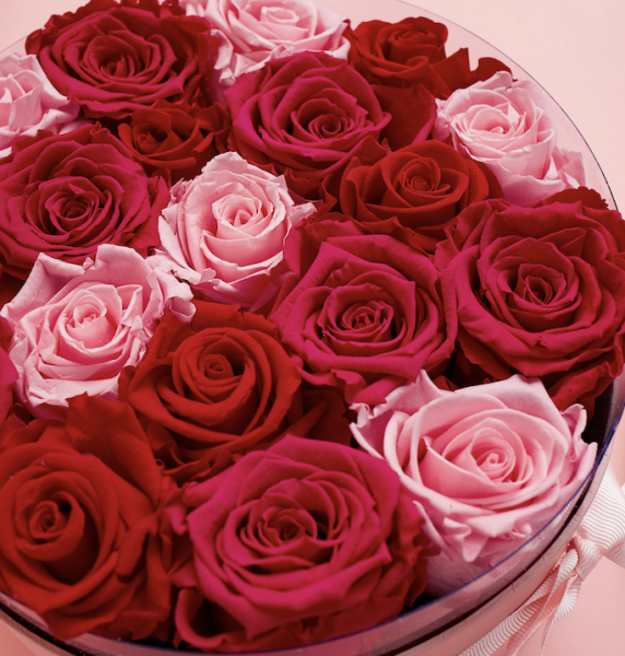 Coffrets de Roses Éternelles par Fleurs d'Auteuil : Livraison à Issy-les-Moulineaux